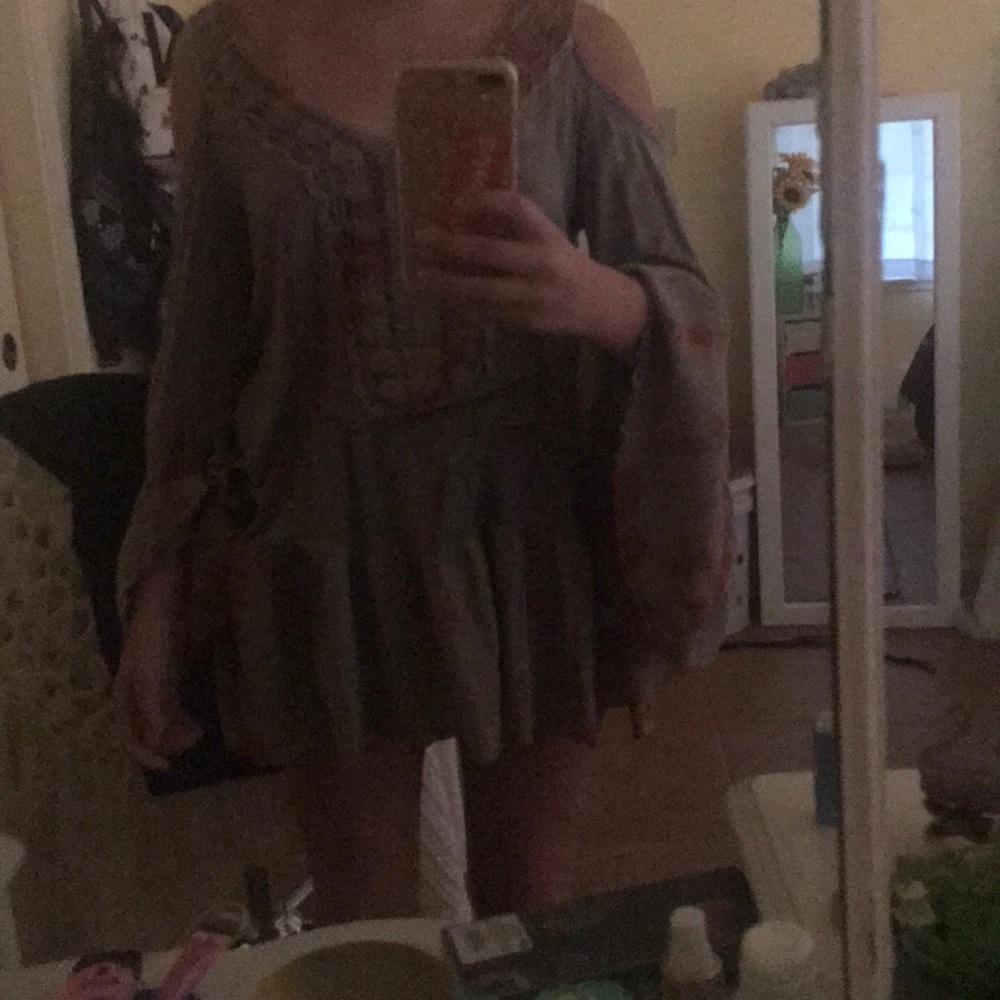 Dress - Picture 2 of 2